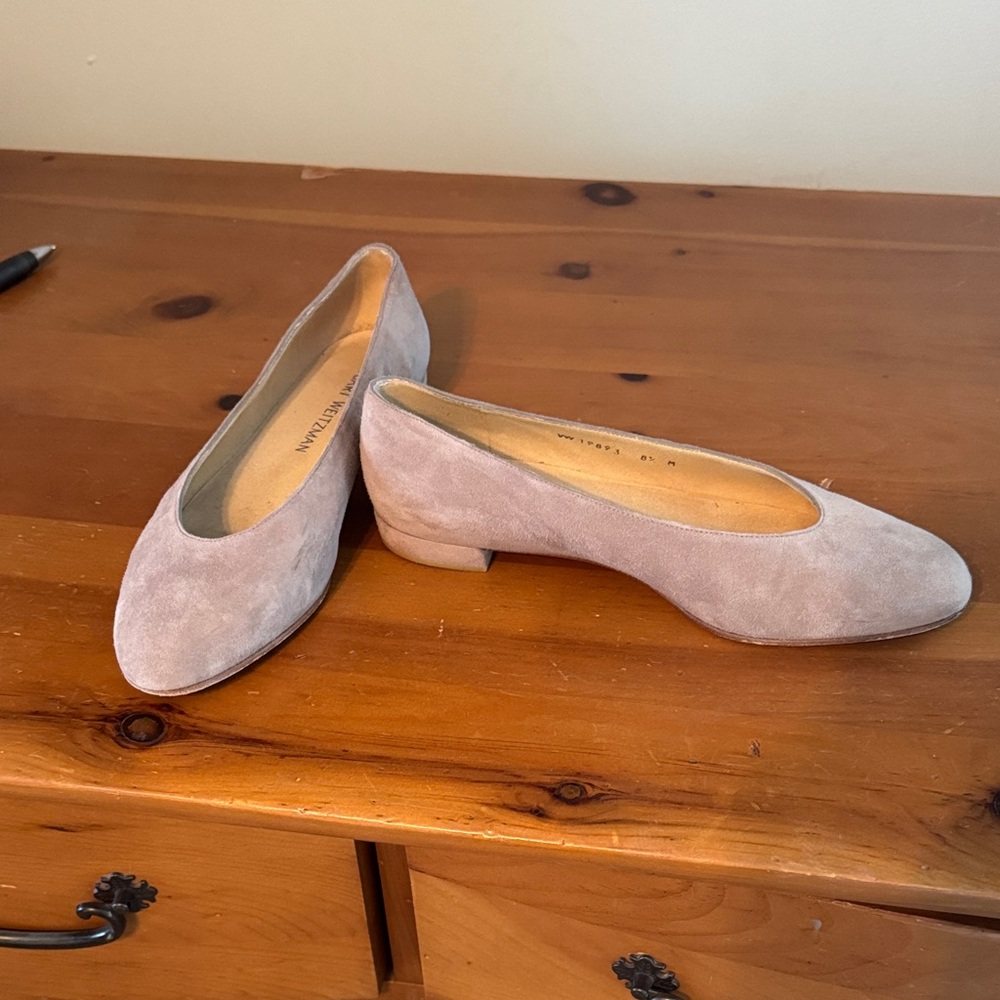 Stuart Weitzman Light Tan Suede Flats